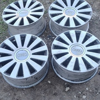 Литые диски Audi 8x18" 5x112