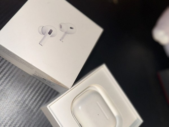AirPods Pro (2-го поколения)