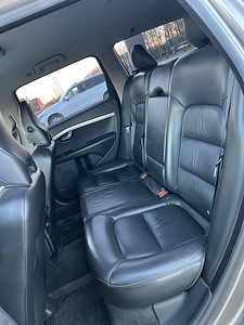 VOLVO V70 (10 фото из 10)