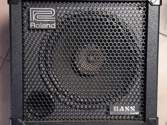 Bass võimendi ROLAND