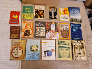Книги (2 фото из 6)