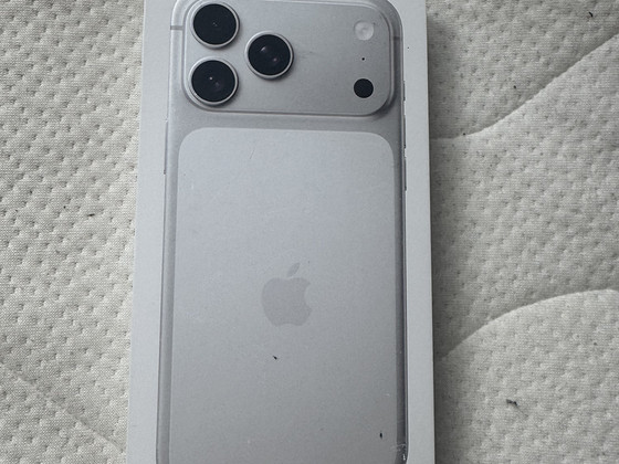 Apple iPhone 17 Pro Max 256GB Silver