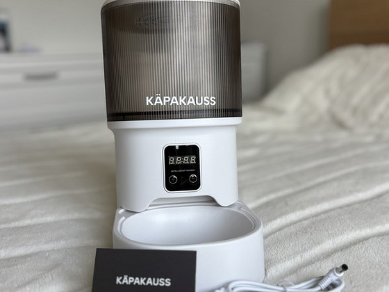 АВТОМАТИЧЕСКАЯ КОРМУШКА ДЛЯ ЖИВОТНЫХ KÄPAKAUSS