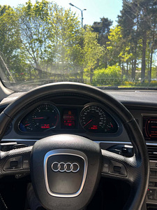 Audi A6 (2 foto / 2)