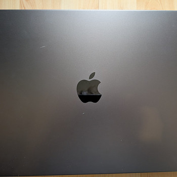 MacBook Pro 16 M3 Pro 36/512