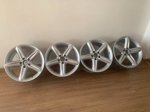 R18 erilaiad (1 foto / 4)
