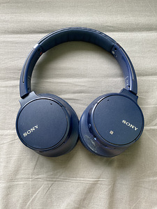 Sony kõrvaklapid (1 foto / 2)