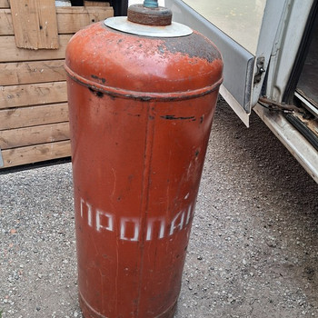 Продам баллон газ(Пропан) 50 литров, полный.