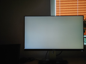 Dell UltraSharp U2414H (5 фото из 5)