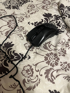 Hiir Bloody A90 (1 foto / 2)