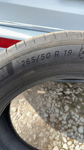 265/50/19 MICHELIN (3 фото из 4)