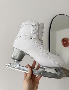 Коньки Aura Sky 200 (3 фото из 9)