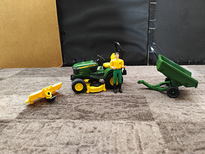 Игрушка BRUDER газонокосилка. (2 фото из 5)