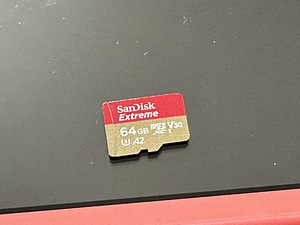 Nintendo Switch Lite + 64Гб SD-карта (8 фото из 10)
