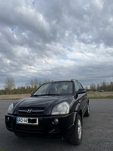Hyundai Tucson (4 фото из 7)