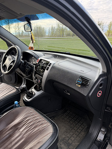 Hyundai Tucson (5 фото из 7)