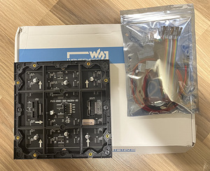 RGB Matrix displays and Adafruit MatrixPortal M4 (5 foto / 10)
