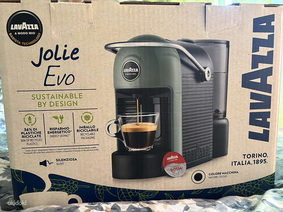Новая кофе машинка lavAzza