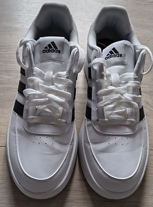 Adidas jalatsid 44 suurus (1 foto / 3)