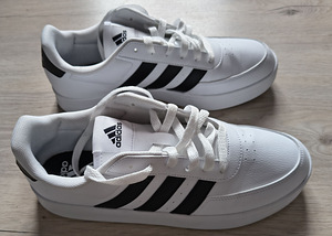 Adidas jalatsid 44 suurus (3 foto / 3)