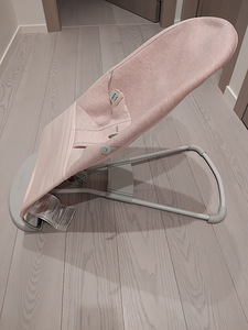 Lamamistool, kiiktool Baby Björn (5 foto / 7)
