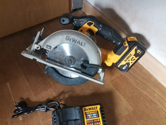 Dewalt