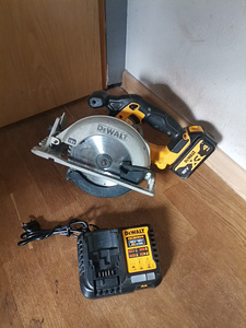 Dewalt (1 фото из 3)