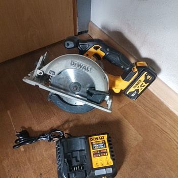 Dewalt