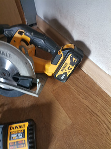 Dewalt (2 фото из 3)