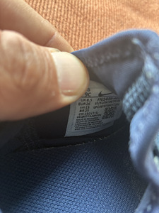 Детские кроссовки Nike (3 фото из 3)
