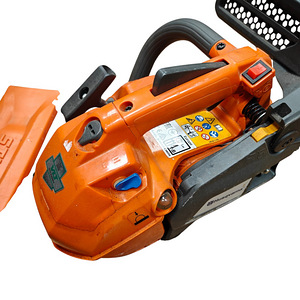 Kettsaag Husqvarna T435 (3 foto / 5)