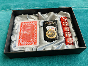 Kinkekomplekt tulemasin+täringud+mängukaardid. UUS. (5 foto / 8)