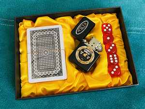 Kinkekomplekt tulemasin+täringud+mängukaardid. UUS. (8 foto / 8)