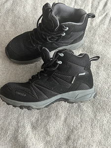 Sügis-kevadised saapad (2 foto / 3)