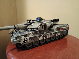 Продам танк из Лего (1 фото из 5)