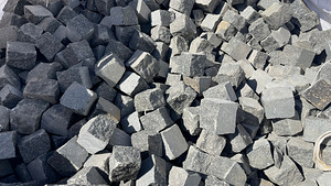 Гранитный кубик 10x10x10 (2 фото из 2)
