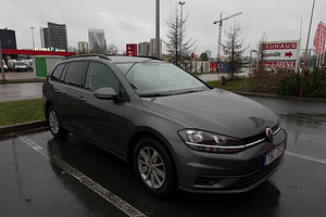Volkswagen Golf (1 foto / 11)