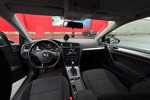 Volkswagen Golf (4 foto / 11)