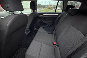 Volkswagen Golf (6 foto / 11)
