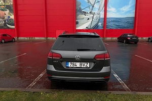 Volkswagen Golf (9 foto / 11)