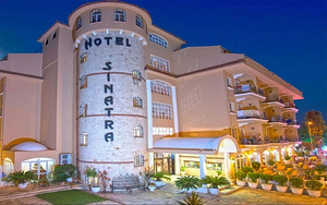 SINATRA HOTEL (4 фото из 10)