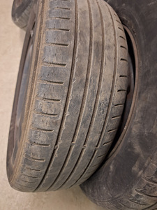 Suverehvid 195:65 R15 velgedel (2 foto / 4)