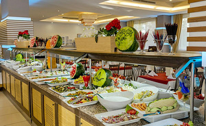 HOLIDAY GARDEN RESORT HOTEL (4 foto / 10)