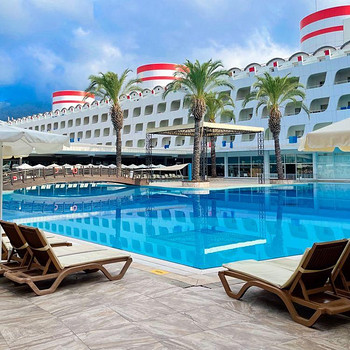 TRANSATLANTIK HOTEL & SPA