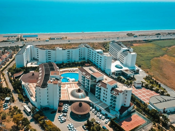 CENGER BEACH RESORT