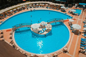 CENGER BEACH RESORT (2 foto / 10)