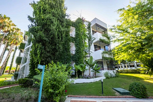 CLUB TITAN HOTEL (7 фото из 10)