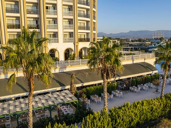 JADORE DELUXE HOTEL & SPA