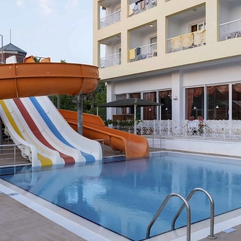 PINE HOUSE HOTEL
