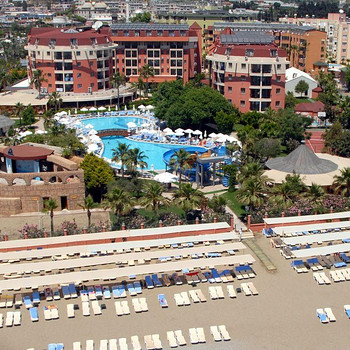 PALMERAS BEACH HOTEL